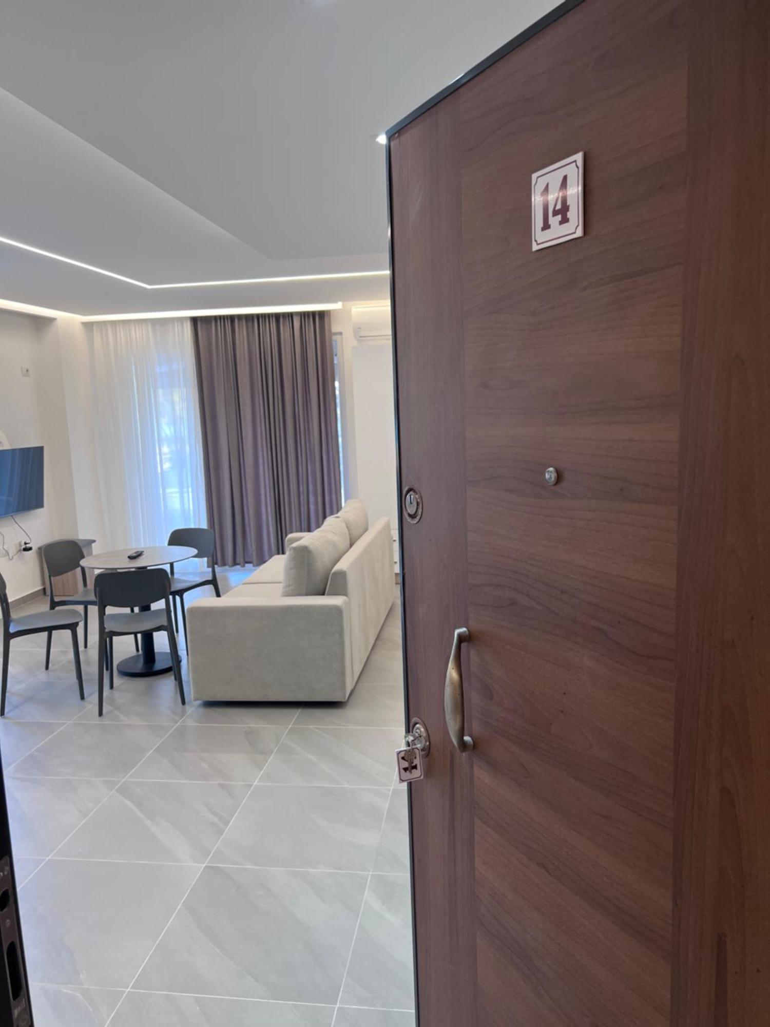 D&D Hotel Shëngjin Exteriér fotografie