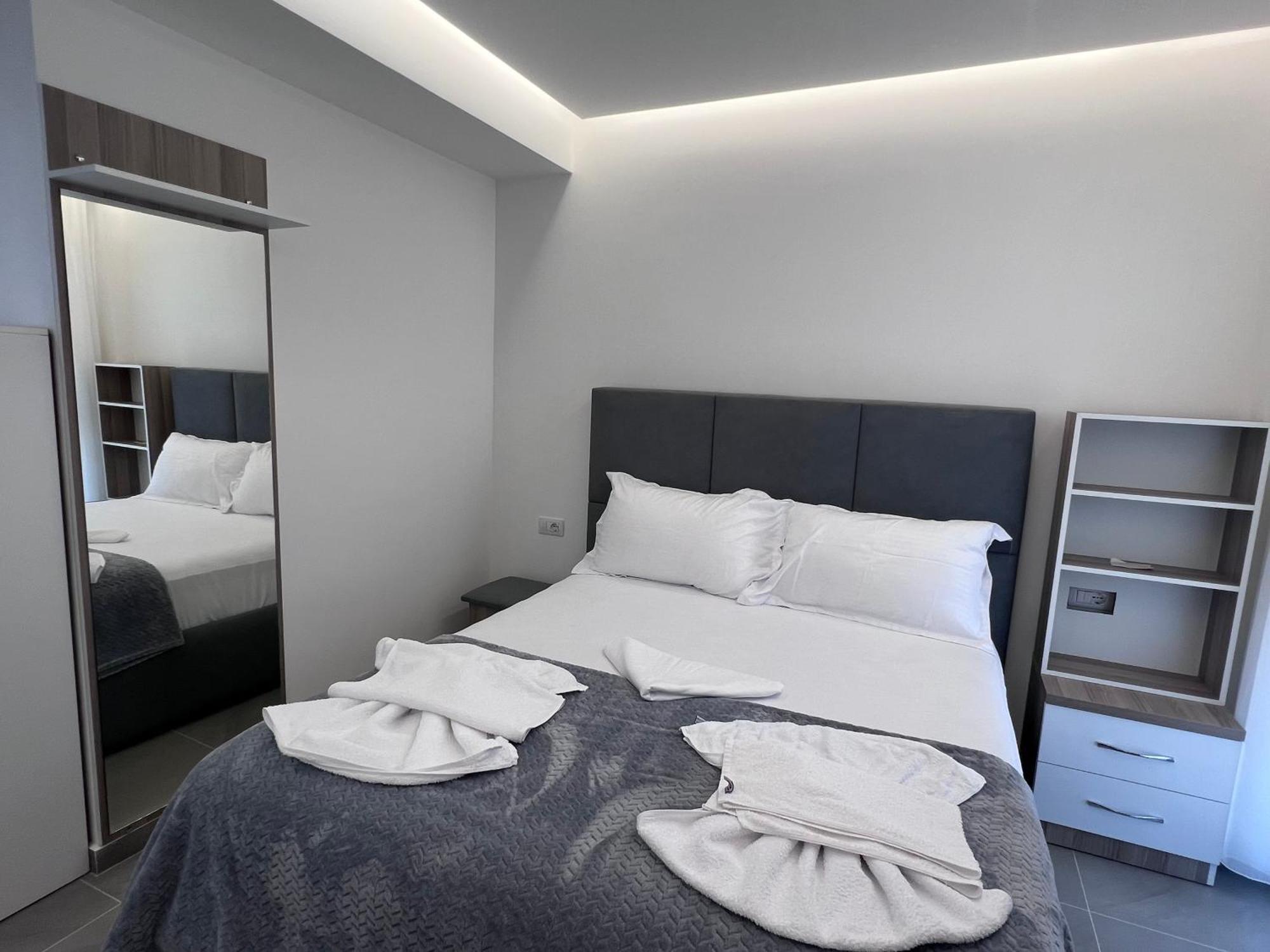 D&D Hotel Shëngjin Exteriér fotografie