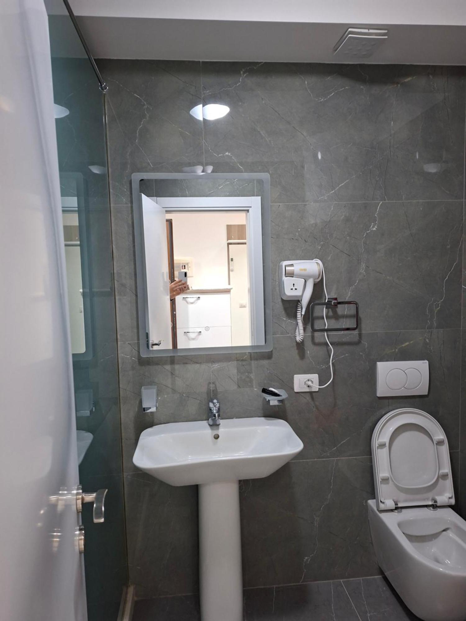 D&D Hotel Shëngjin Pokoj fotografie